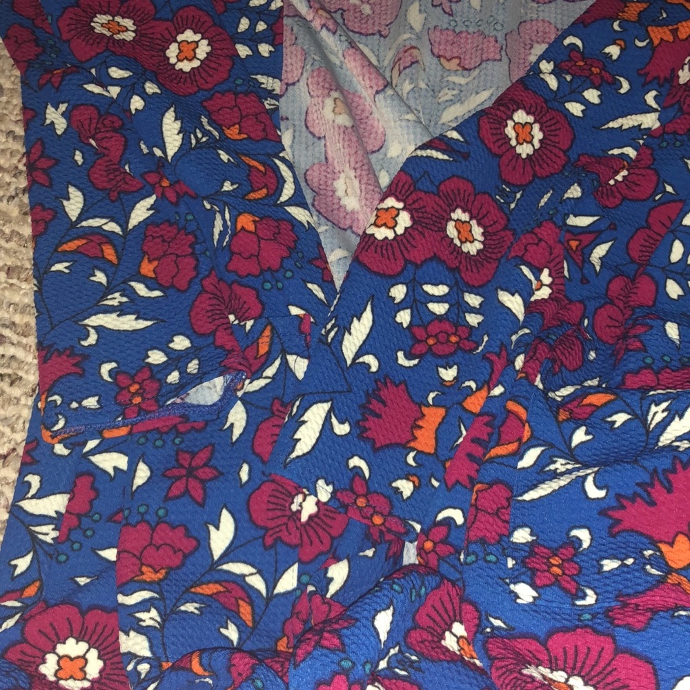 LuLaRoe L Sarah floral unique Amelia fabric NWT
